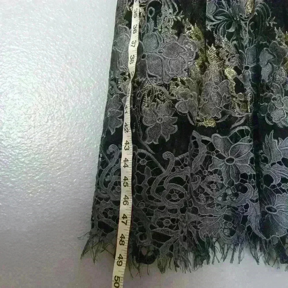 BCBG Maxazria Dress Shell Size 2 - Picture 13 of 15